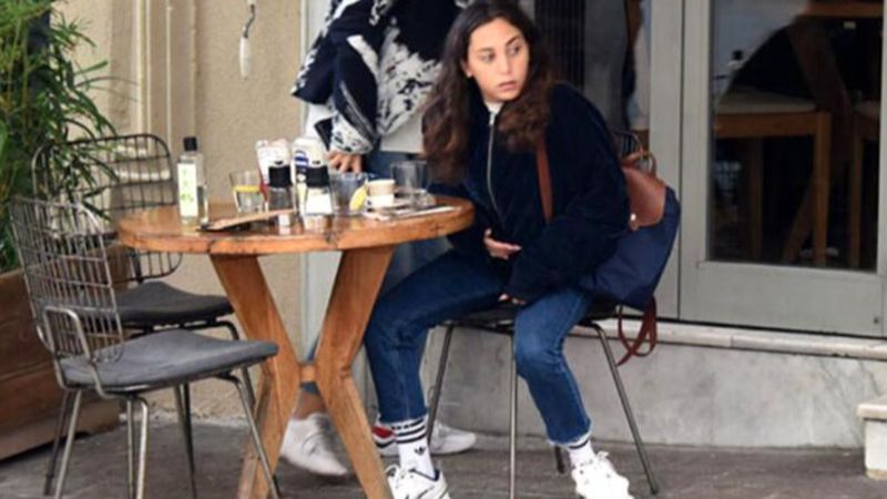 Öykü Karayel'in ikizi Ezgi Karayel: Ben öykü değilim, boşuna beklemeyin