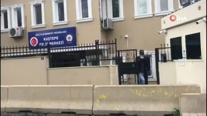 İstanbul'da çaldıkları motosikleti sahibine satmaya çalıştılar