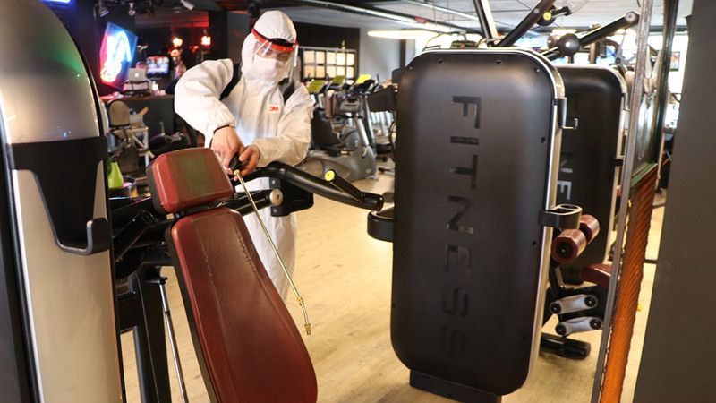 Spor salonları açık mı? Koronavirüs nedeniyle spor salonları kapatıldı mı?