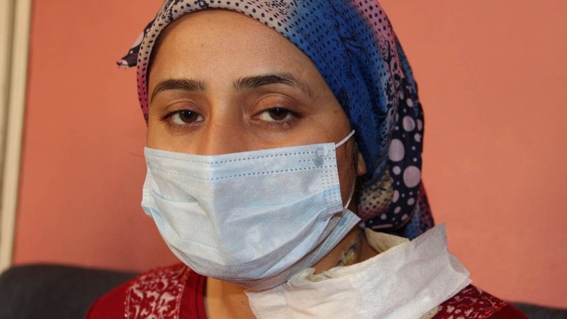 Manisa'da boşanmak istediği eşi tarafından saldırıya uğradı