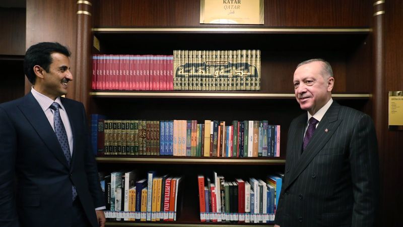 Cumhurbaşkanı Erdoğan, Katar Emiri Al Sani ile Millet Kütüphanesi'ni gezdi