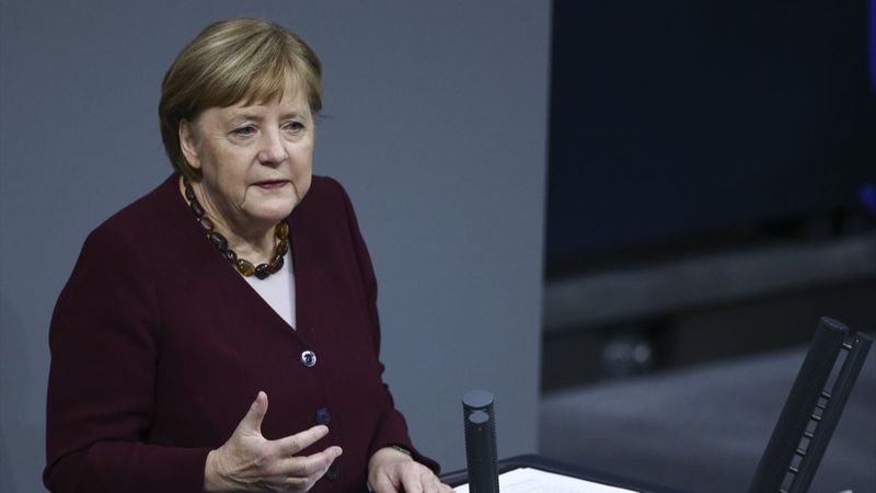 Angela Merkel: Koronavirüs aşısı Noel'den önce yetişebilir