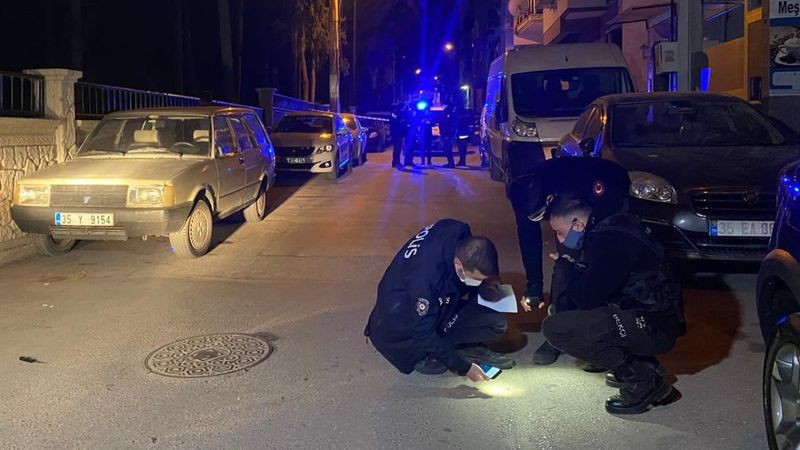 İzmir'de devriye atan polis, sokaktan yaralı topladı