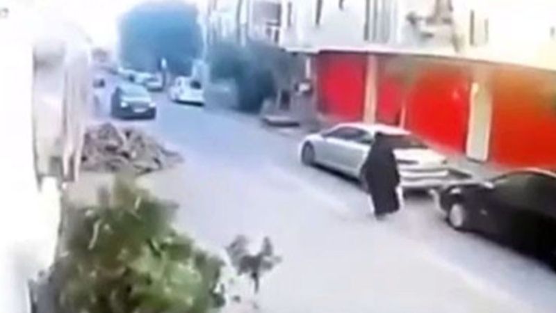 Avcılar'da bebeği çöpe atan kadın kamerada