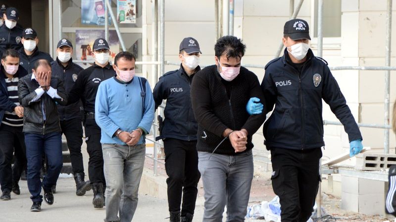 Mersin'de fuhuş çetesi, kadınlara 'çanta' kod adını taktı