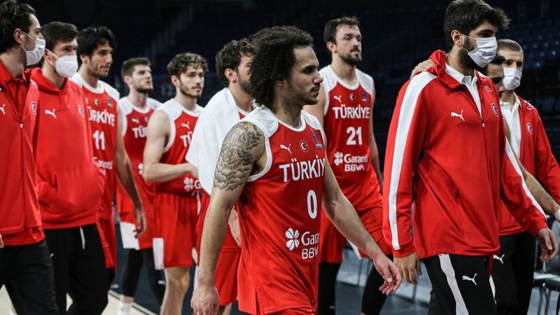 Shane Larkin, ilk milli maçına çıktı