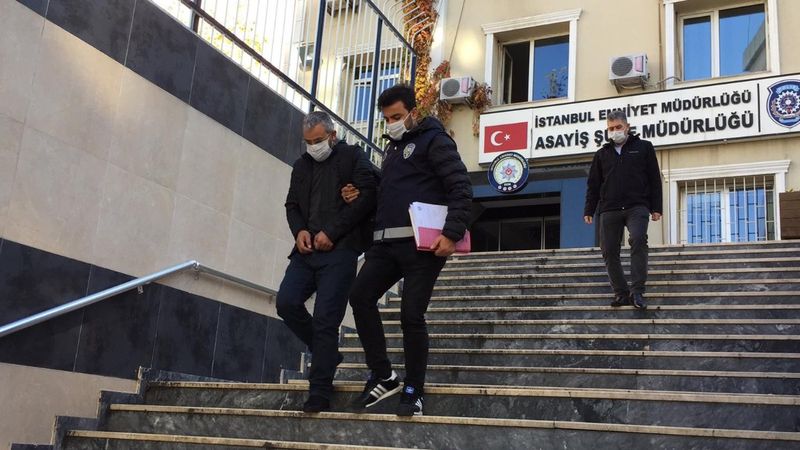 Üsküdar’da yaşlı kadını 224 bin TL dolandıran şüpheliler yakalandı