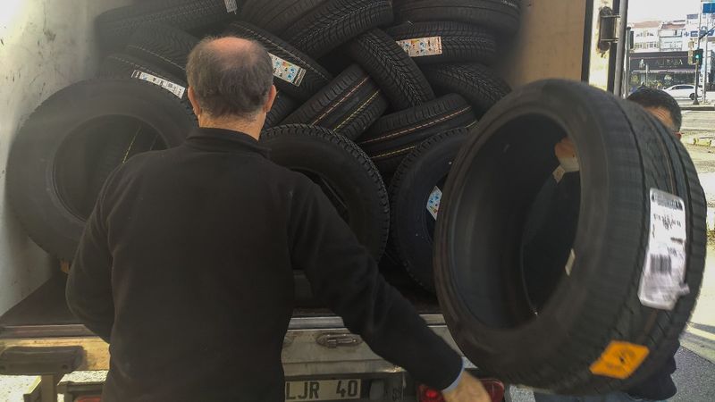 Kış lastiğinde son gün yoğunluğu