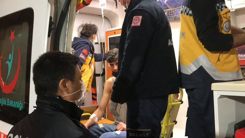 Bursa'da Suriyelilerin kız kavgasında 2 kişi bıçaklandı