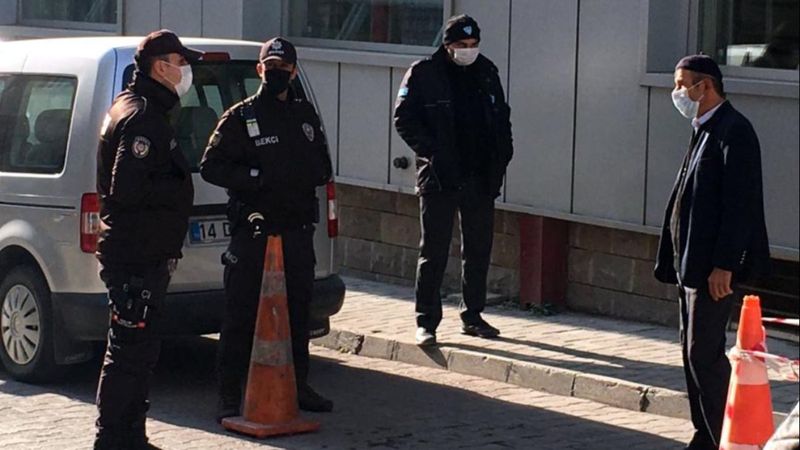 Bolu'da karantinasının bitmesine 1 gün kala PTT'ye gitti