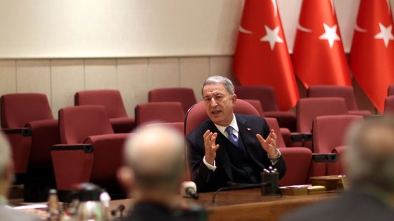 Hulusi Akar: Ordunun 'satılmış' kelimesiyle yan yana konulması akla ziyan