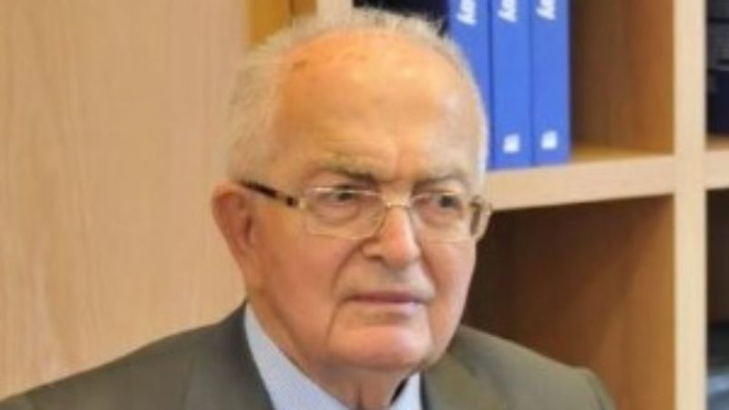 Eski bakanlardan Nevzat Ayaz, hayatını kaybetti