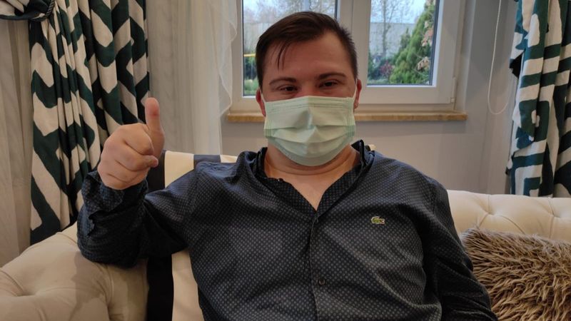 Bursa'da down sendromlu Osman, koronavirüsü yendi