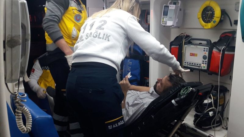 Bursa'da gazeteciye saldıran boksör tutuklandı