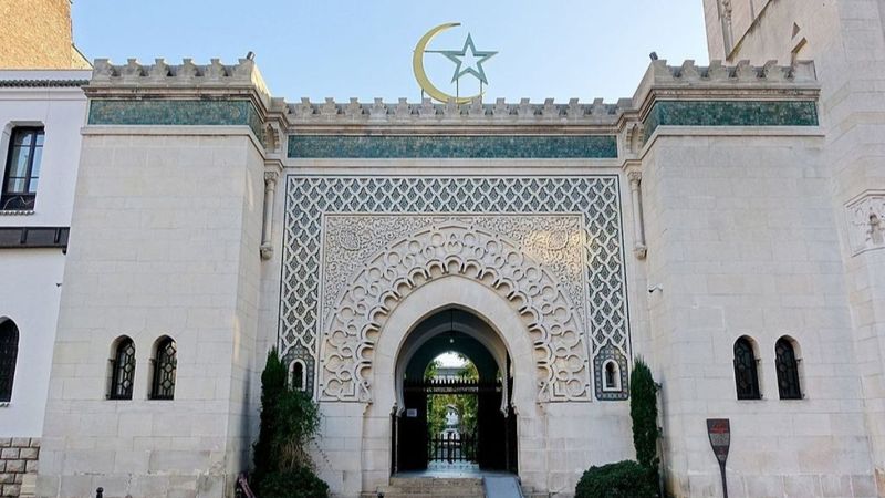 Fransa'da 76 cami denetlenecek