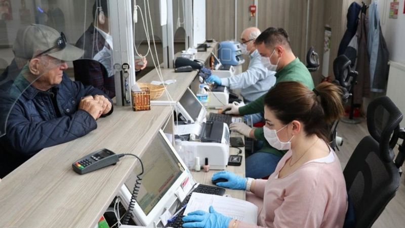 Antalya'da kamu personeli için serbest kıyafet uygulaması