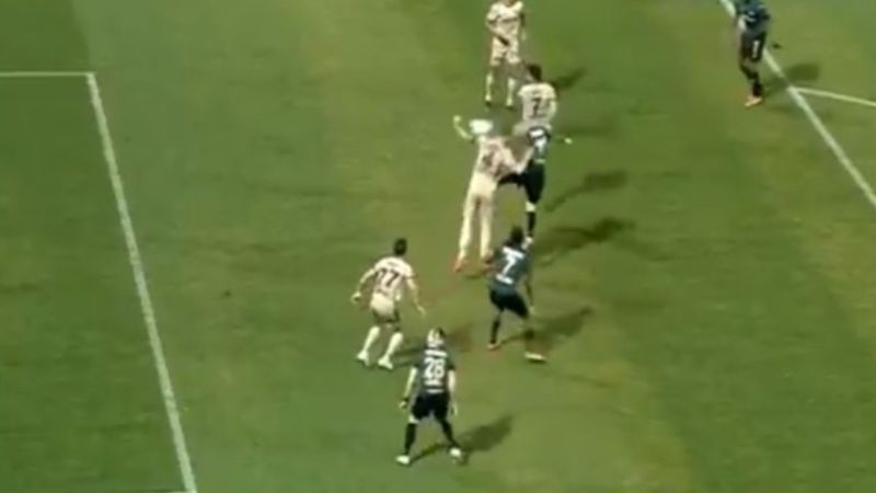 Fenerbahçe'de Serdar Aziz kırmızı kart gördü