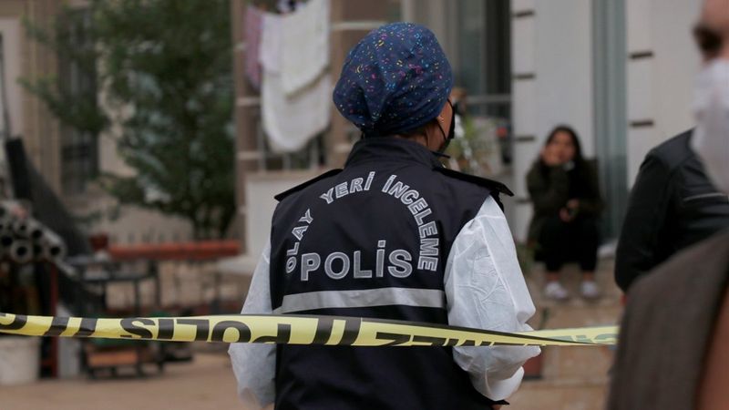 Fethiye'de iki çocuk annesi bıçaklanarak öldürüldü