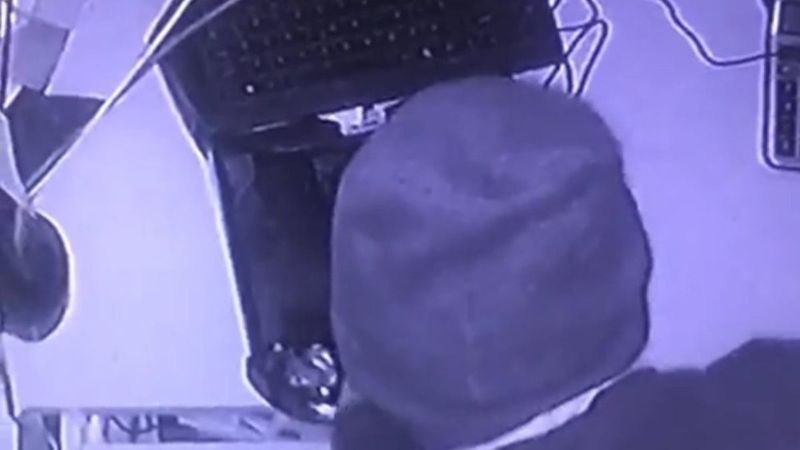 Tekirdağ'da pastaneye giren hırsız ne bulduysa çaldı