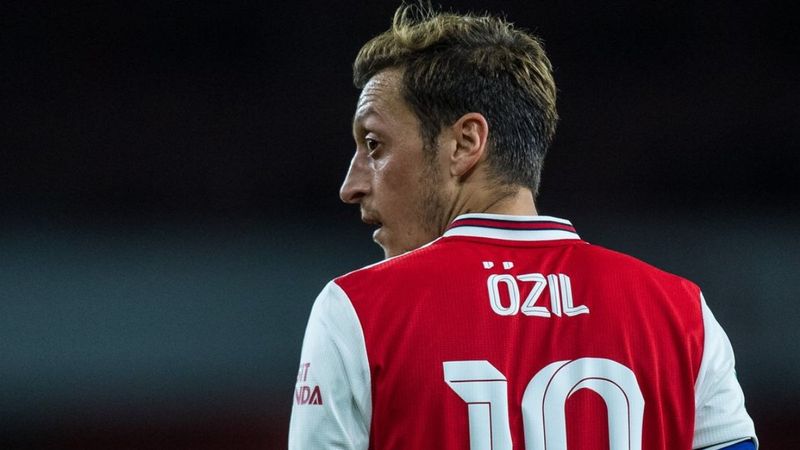 Mesut Özil Amerika'ya doğru