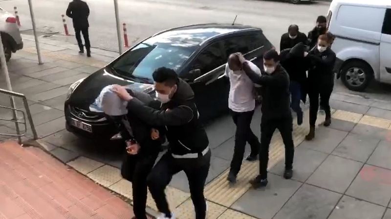 Ankara'da uyuşturucu sevkiyatı yapan belediye çalışanı yakalandı