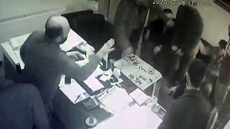 Sakarya'da iki kişinin öldüğü silahlı kavganın görüntüleri