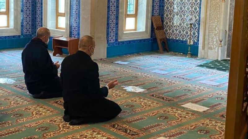 Erdoğan ve Aliyev'den şükür namazı