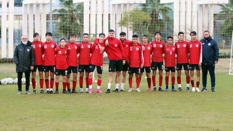 Antalyaspor'da Doğukan ve Bahadır 15 yaş altı takımıyla çalıştı