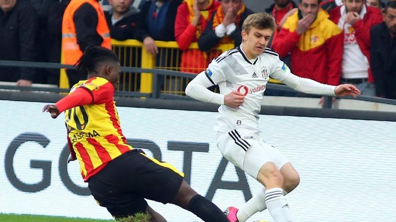 Rıdvan Yılmaz'a Stuttgart'ın ilgisi sürüyor