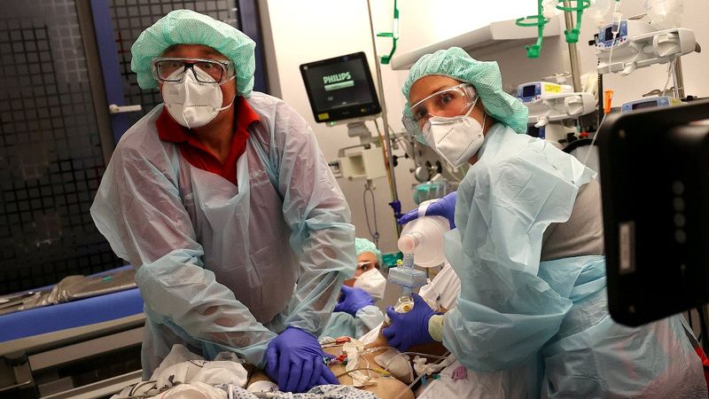 Almanya'da koronavirüsten 598 ölüm yaşandı