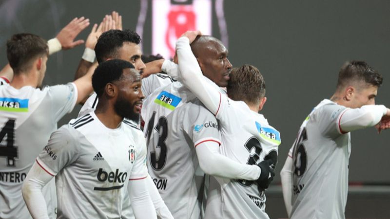 Alanyaspor-Beşiktaş maçının ilk 11'leri