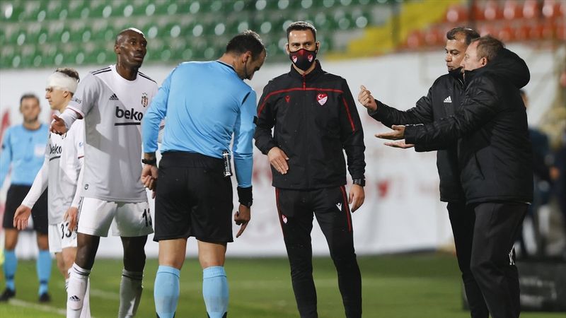 Sergen Yalçın'dan hakeme tepki: Kabadayılık mı yapıyorsun