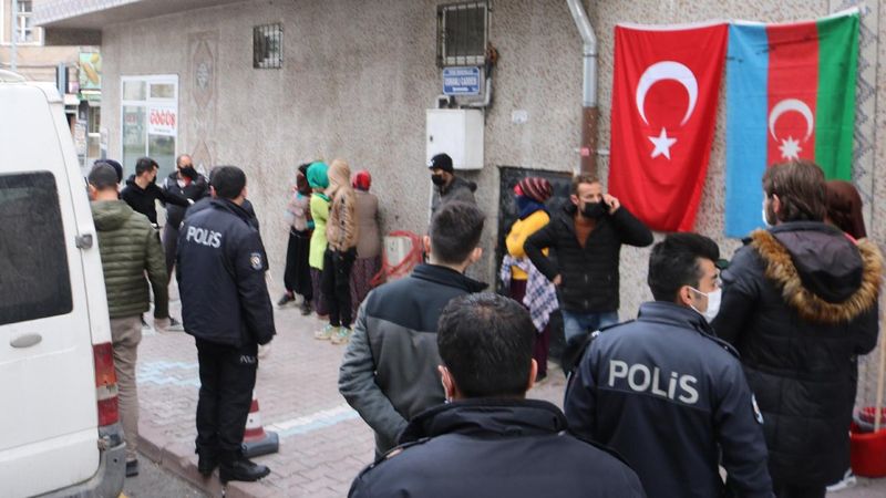 Nevşehir'de Afgan ve Suriyeli 13 kişi kısıtlamayı ihlal etti