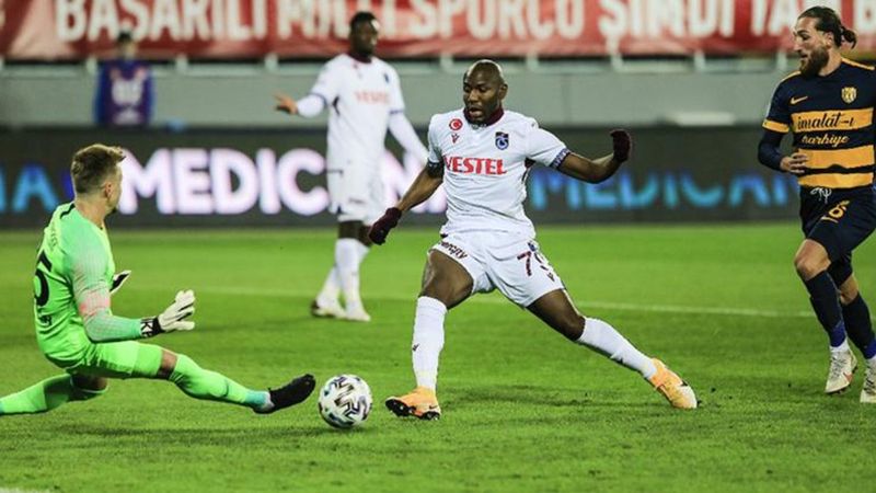 Trabzonspor'da Sörloth aranıyor