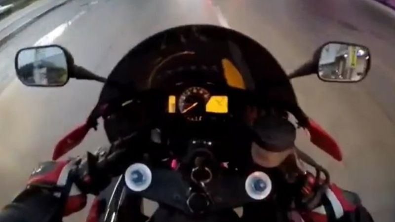 Bursa'da motosiklet yolculuğu sürünerek bitti