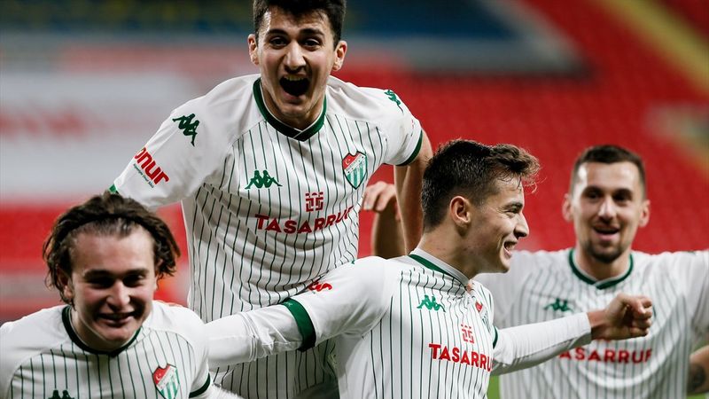 Göztepe'yi uzatmalarda yenen Bursaspor, Türkiye Kupası'nda son 16'da