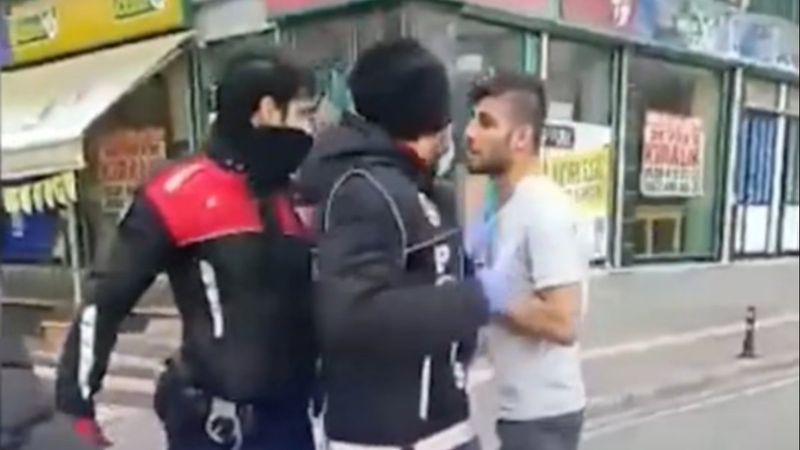 Samsun'da polis kendisini tehdit eden şahsa yumruk attı