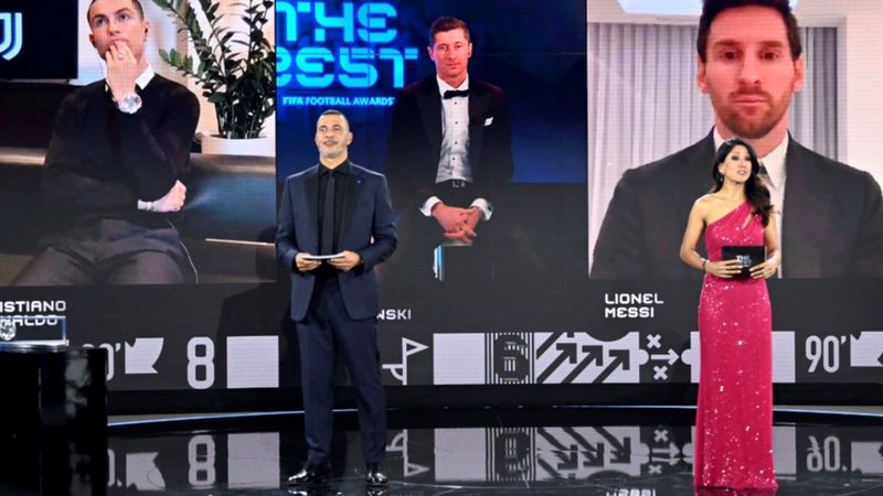 Robert Lewandowski yılın futbolcusu oldu