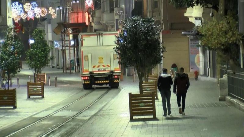 56 saatlik kısıtlama başladı