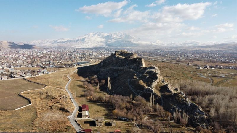 Van Kalesi ve çevresi, nitelikli doğal koruma alanı oldu