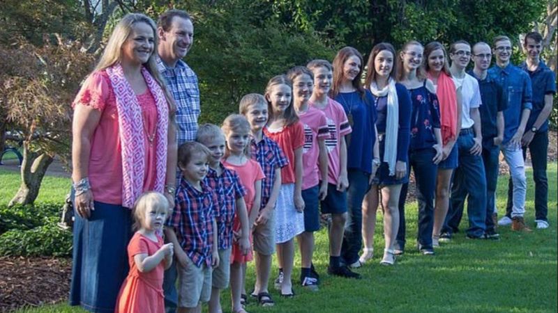 Avustralya'da 16 çocuklu ailenin Noel hazırlığı