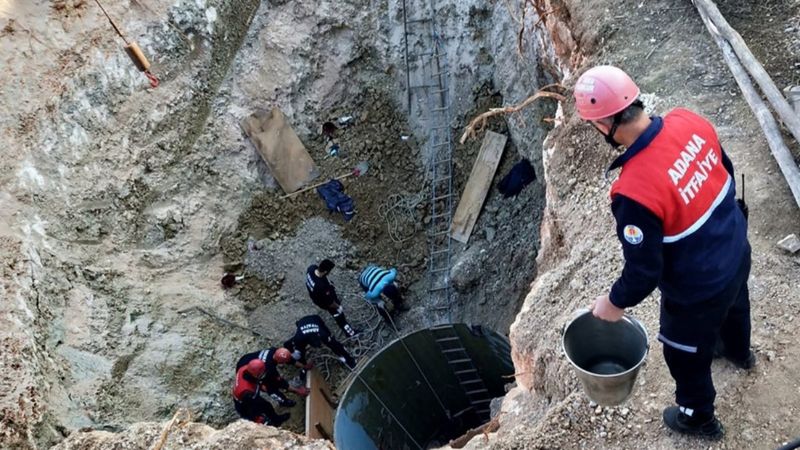 Adana'da 2 işçi göçük altında kaldı