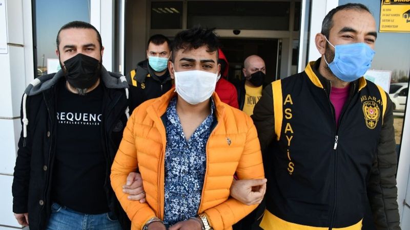 Aksaray'da polisten kaçan şüpheli genç: Durmayı sevmiyoruz