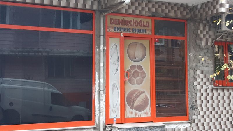 Sultangazi'de fırındaki asansörün halatı koptu: 1 ölü, 1 yaralı