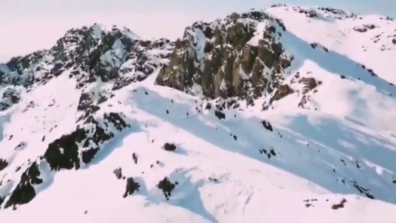 Hakurk’ta dondurucu soğukta görev yapan komandolar