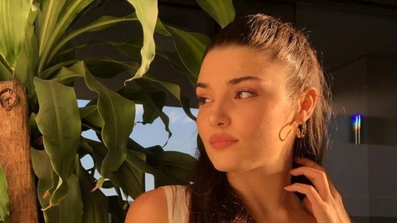 Hande Erçel, dünyanın en güzel kadını seçildi