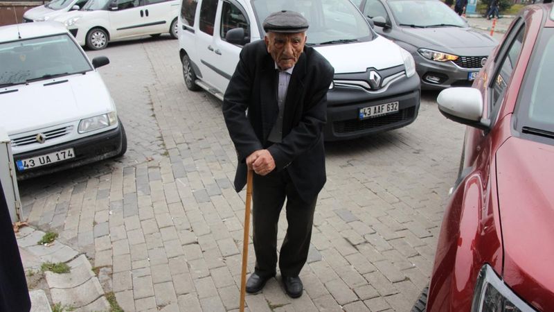 Kütahya'da 105 yaşında, 10 günde koronavirüsü yendi