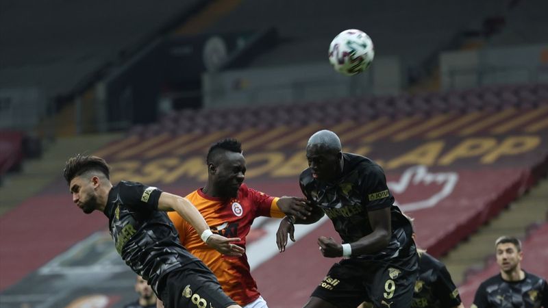 Galatasaray, Göztepe'ye karşı 3 puanı 3 golle aldı