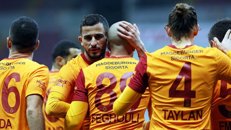 Sofiane Feghouli: Galatasaray her zaman lider olmalı