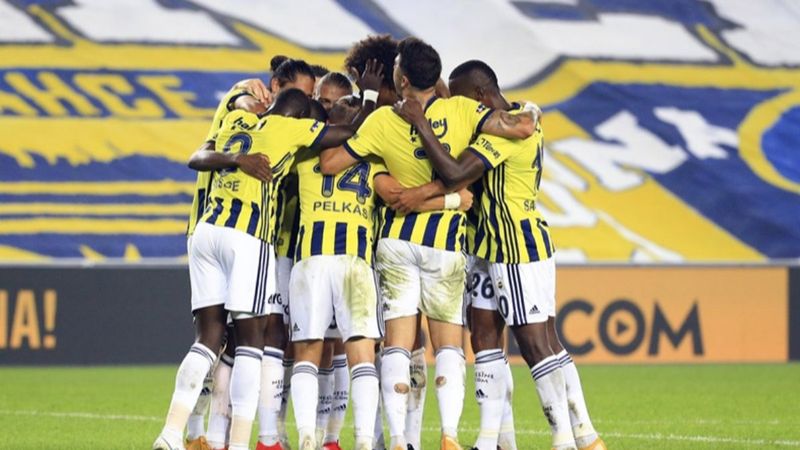 Fenerbahçe-Başakşehir maçının ilk 11'leri